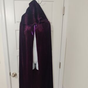 Crizcape Cosplay Velvet Cape Plum color  NWT